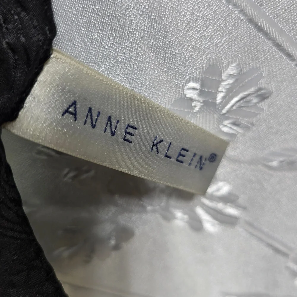Anne Klein 100%‎ Silk Scarf Leopard Floral Gold Green Black Square 34 Inch